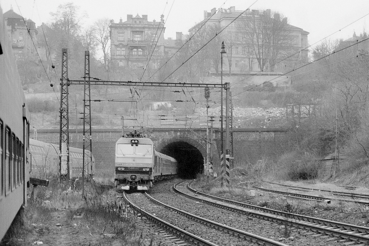 [1200x800] 150002q.jpg