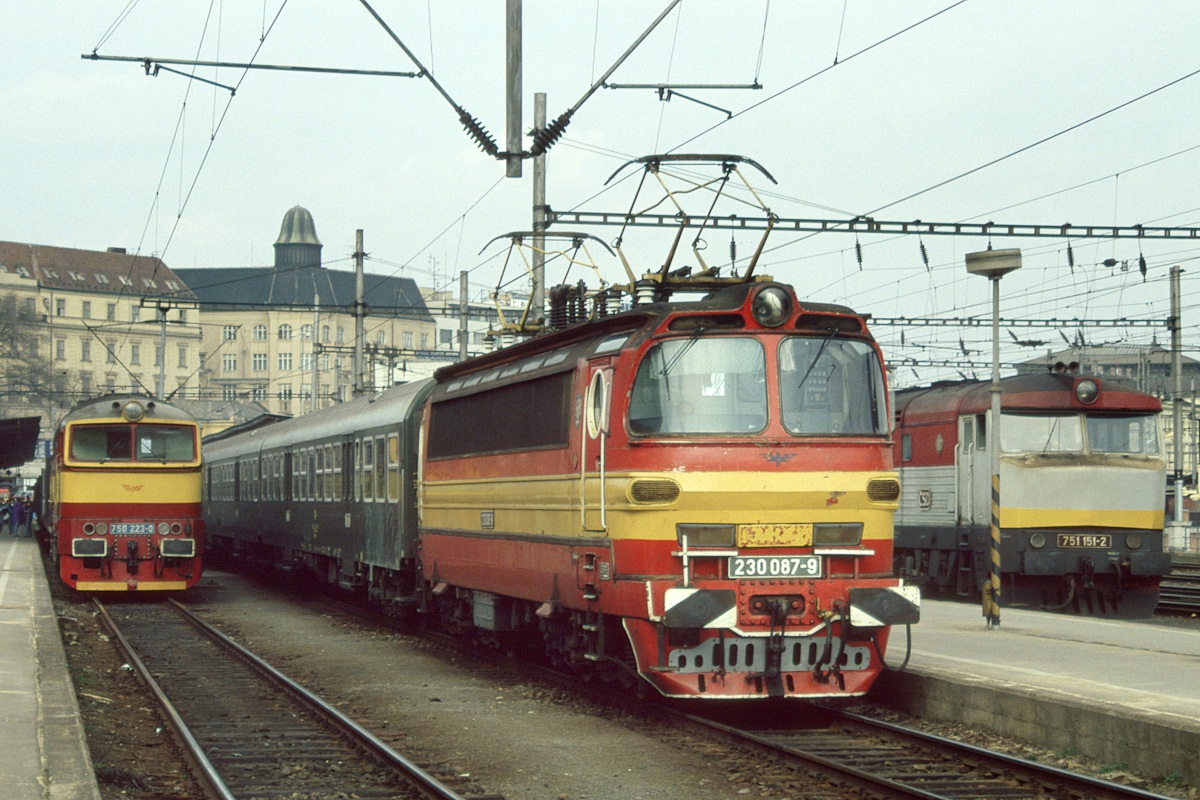 [1200x800] 230087e.jpg