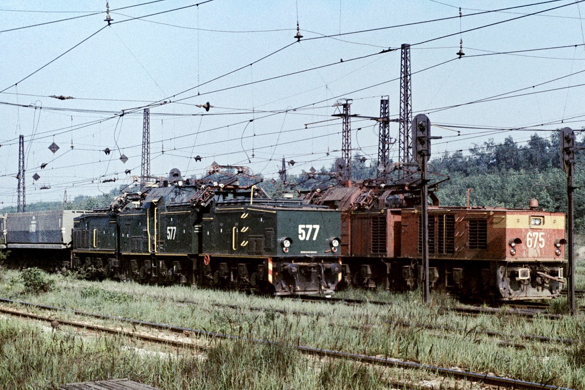 [1200x800] MUS_26Em577a.jpg