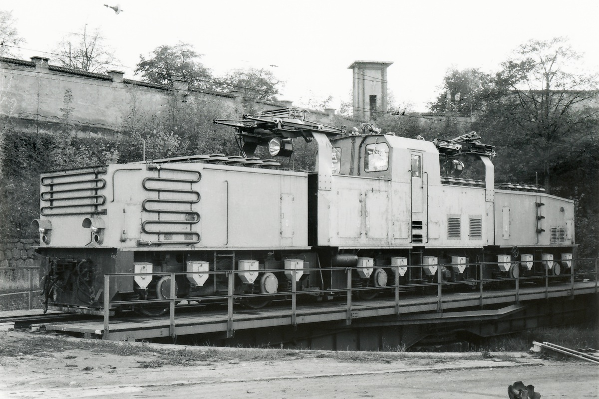 [1200x800] Skoda_26E.jpg