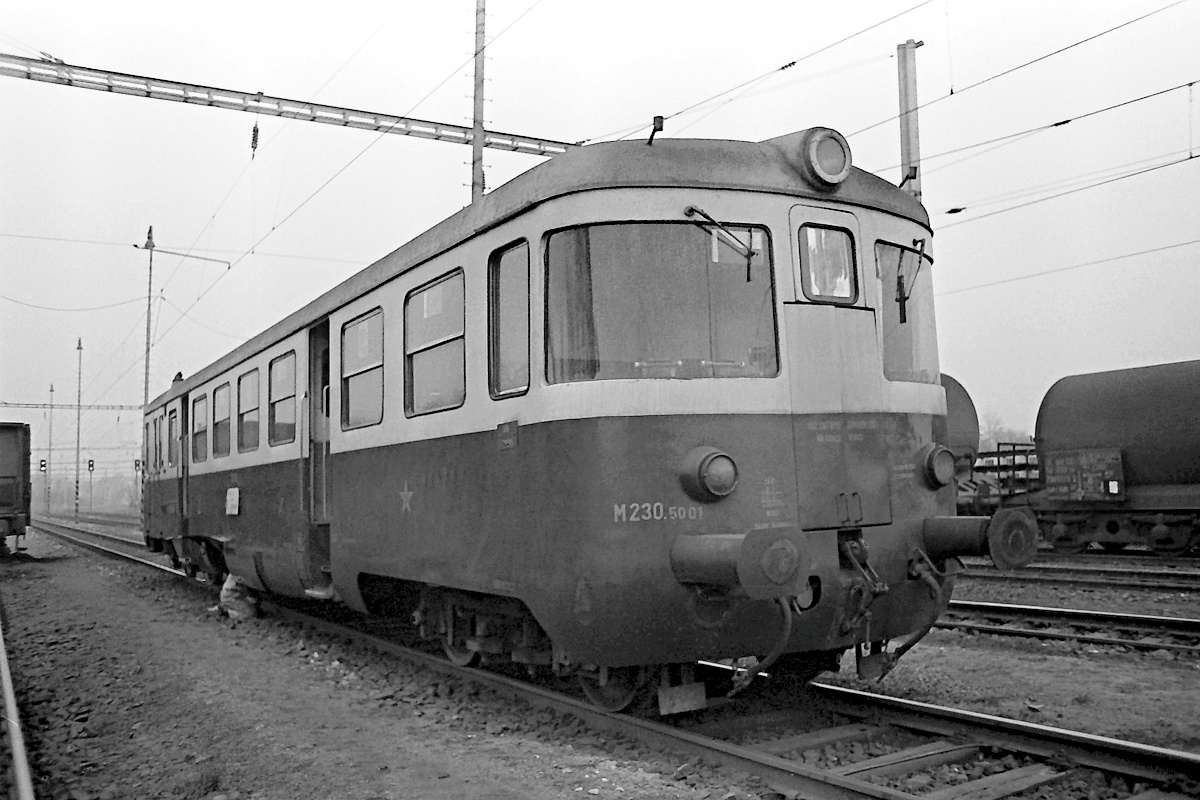 [1200x800] M2305001g.jpg